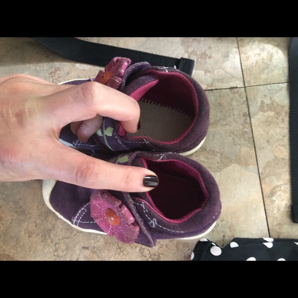 Girls size 6 bootie, Morgan and milo - Picture 4 of 4